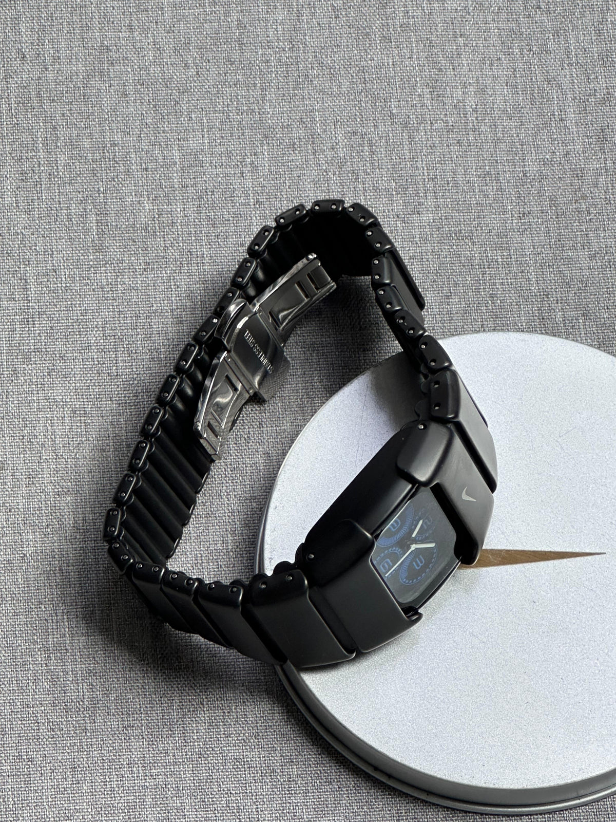 Nike D-Line Matte Black Analogue Watch with Blue Dial | Rare Collectible | Unisex Retro Sports Timepiece