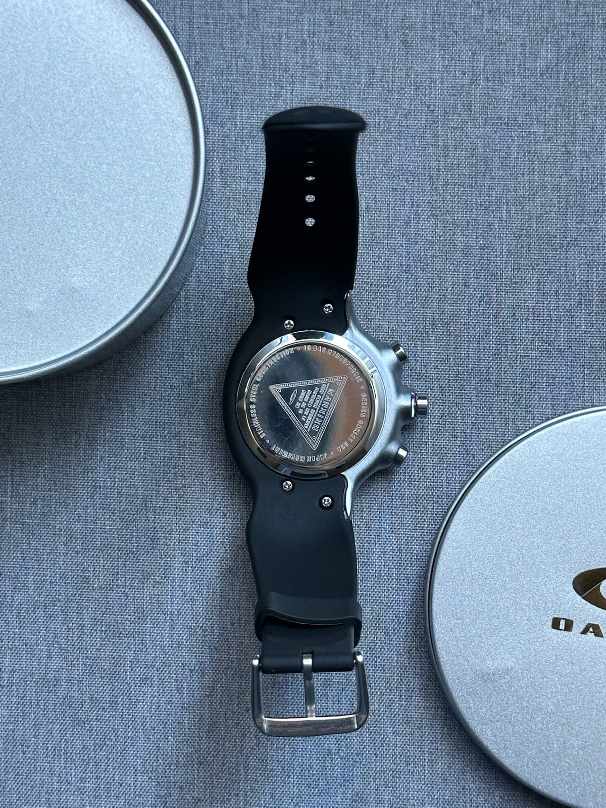 Oakley Chronograph Watch – Blue Dial with Rubber Strap