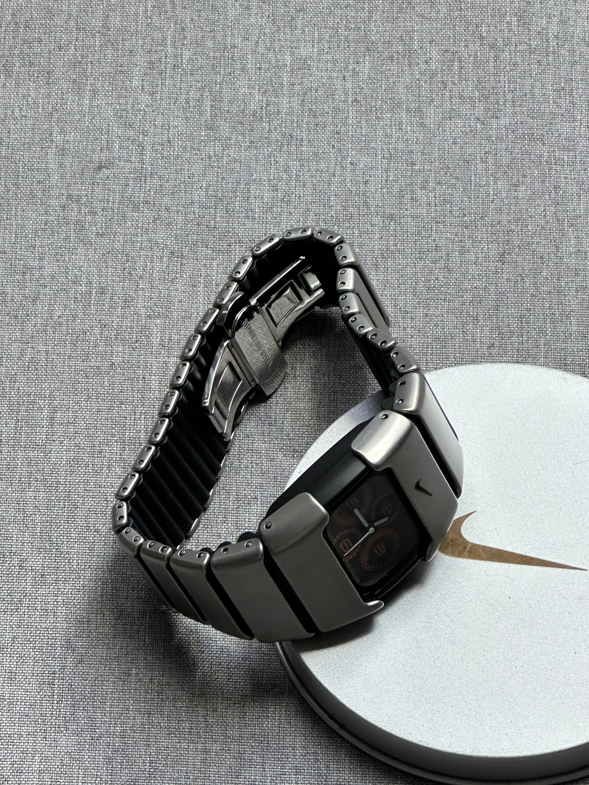 Nike D-Line Satin Silver Analogue Watch with Orange Dial | Rare Collectible | Unisex Retro Sports Timepiece