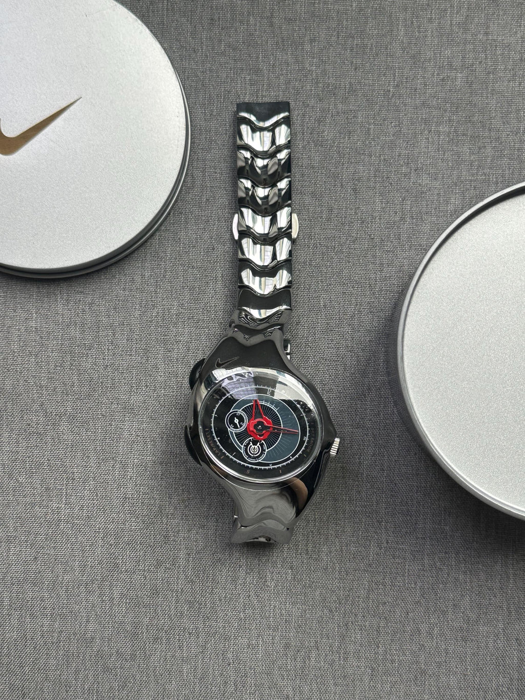 Nike Triax Chronograph Watch Silver Red Dial – Vintage Stainless Steel Sports Watch, Rare Collectible Timepiece